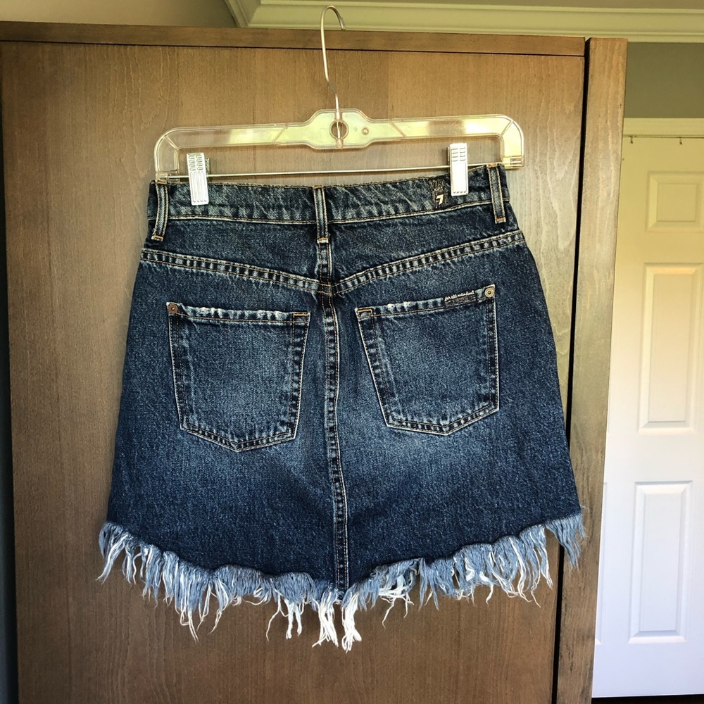 Distressed jean skirt - size 24 - Picture 2 of 5